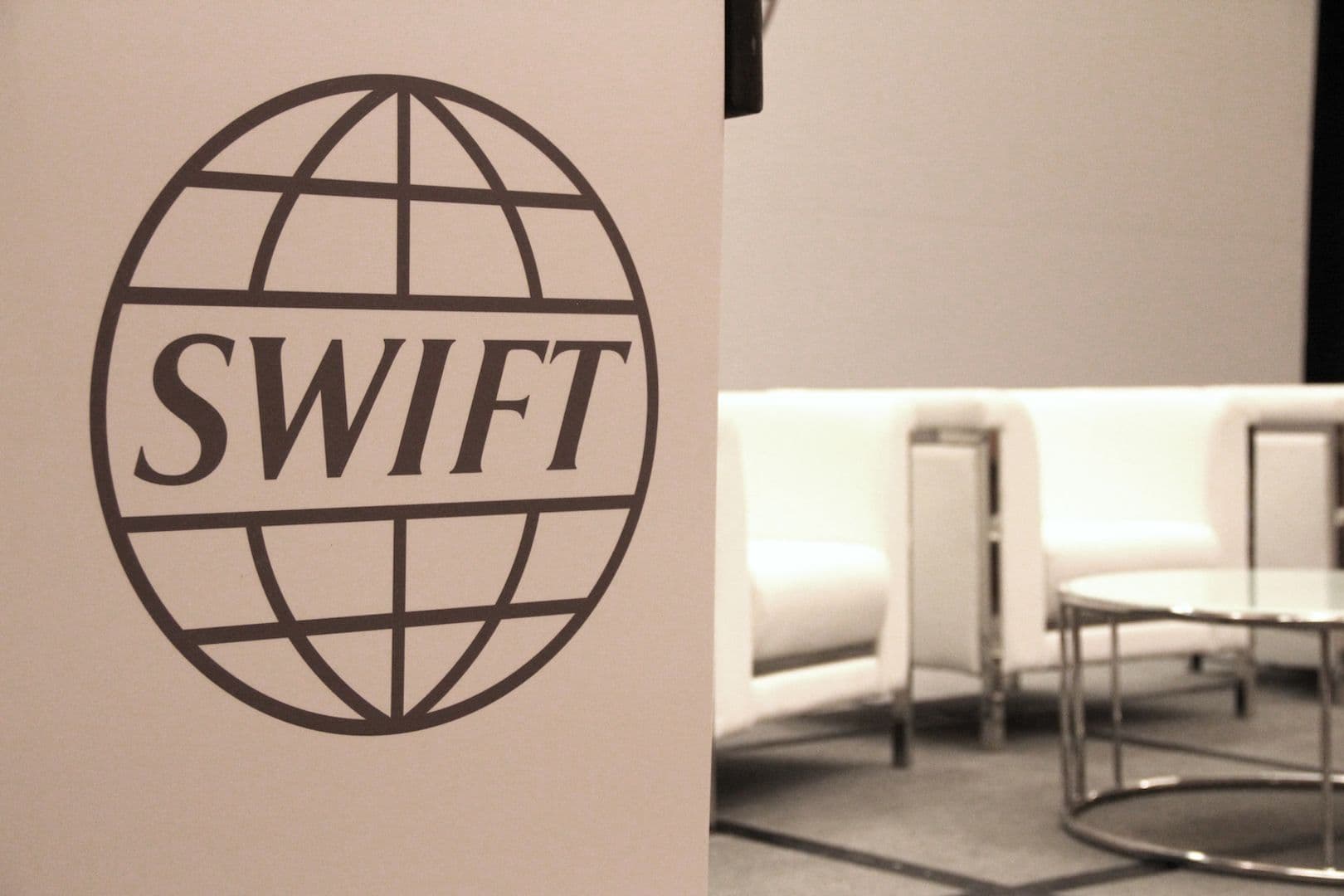 Swift’s $1.5 quadrillion network faces a blockchain test