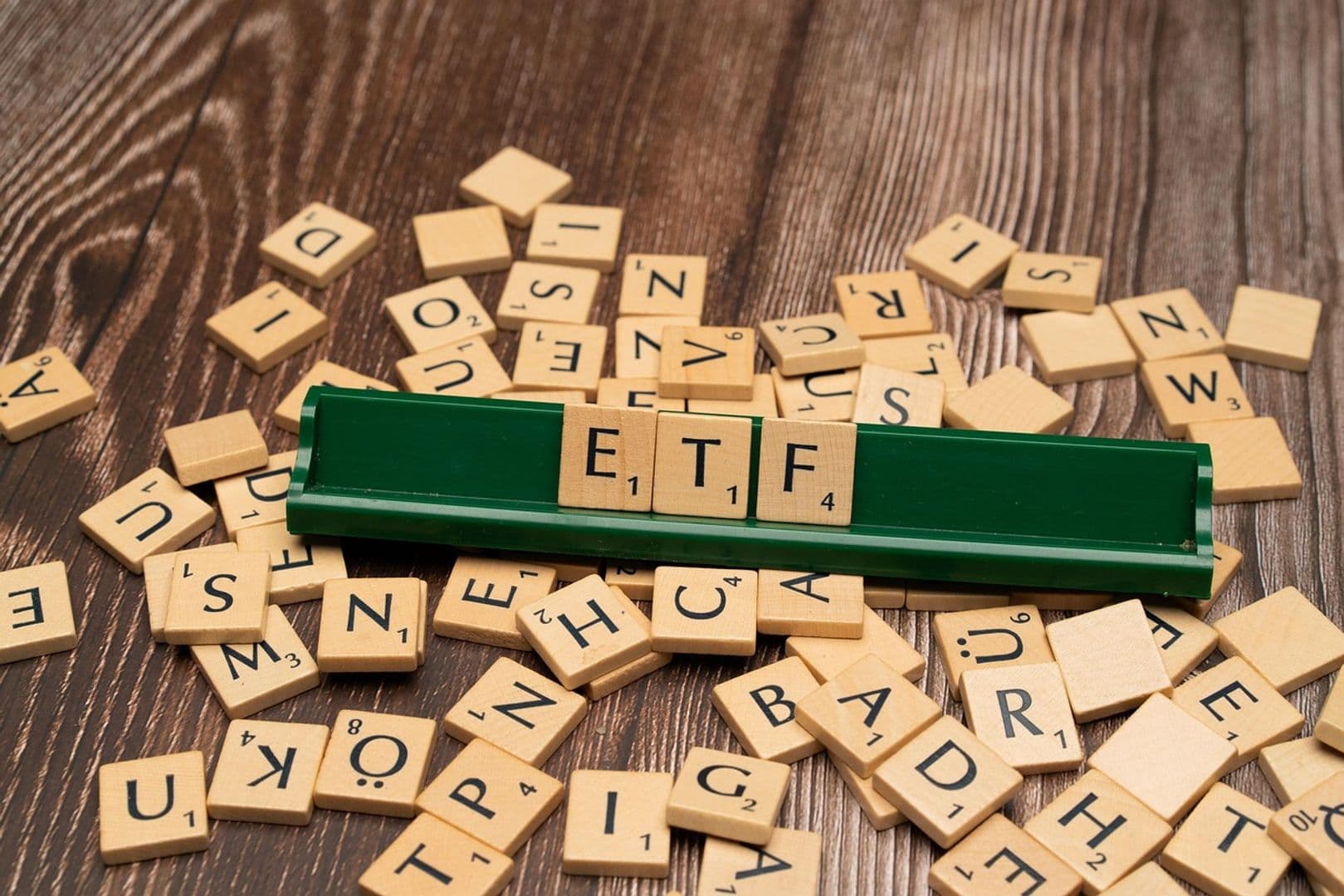 Live markets: Bitcoin and ether ETFs drew inflows on Monday
