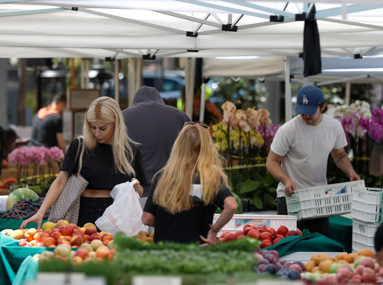 Consumer spending sees the smallest increase in seven months. Is the economy getting weaker?