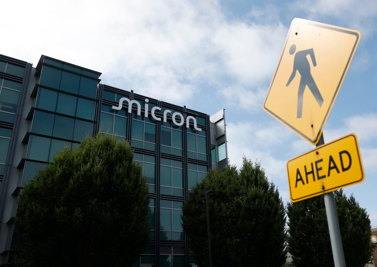 Why Micron and other chip stocks are bouncing back so strongly