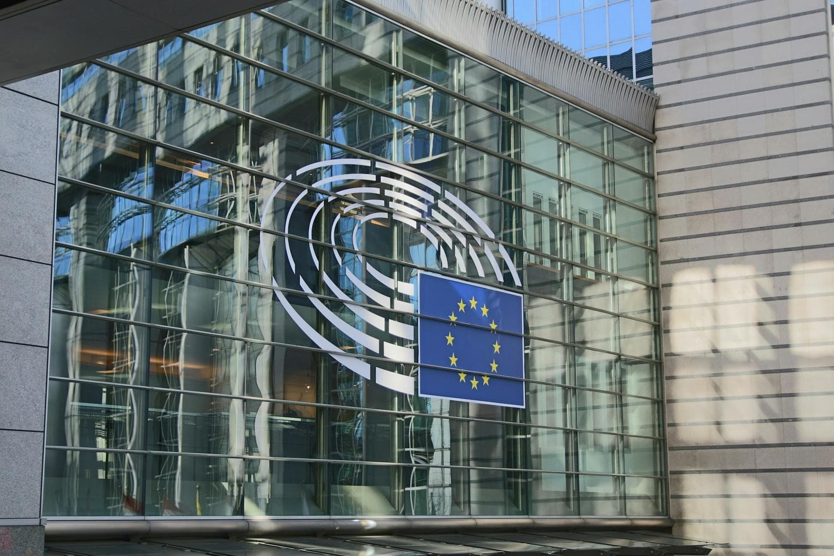 Nasdaq, Boerse Stuttgart, others ask EU to remove or increase cap in tokenization trial
