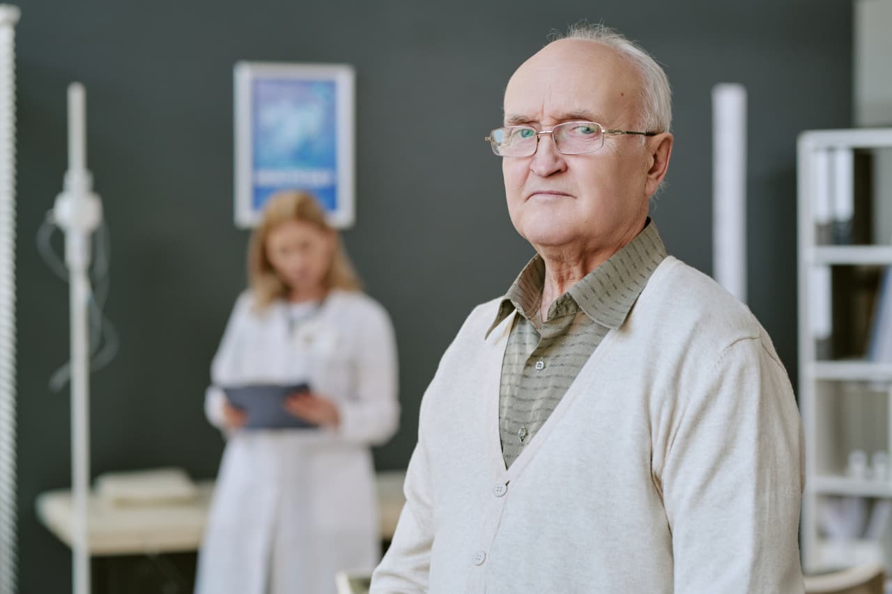 Medicare Advantage patients who get diagnosed with Alzheimer’s or other serious diseases are ditching their plans — and it can cost them