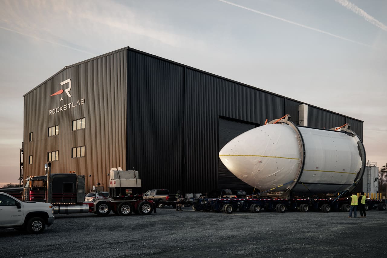 Rocket Lab reveals some big plans, but its stock is dropping on mixed earnings