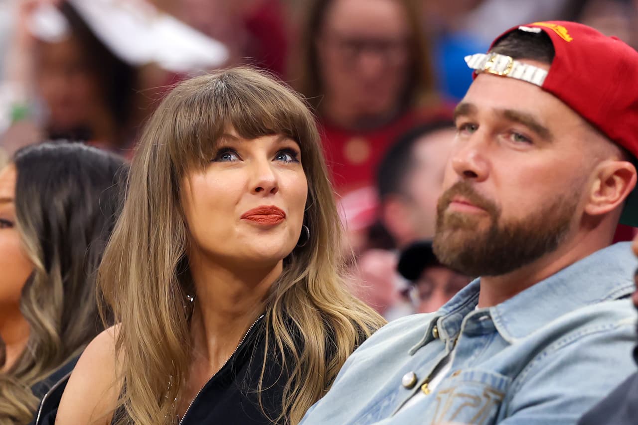Travis Kelce bought a $5.35 million estate on Lake Erie months before marrying Taylor Swift