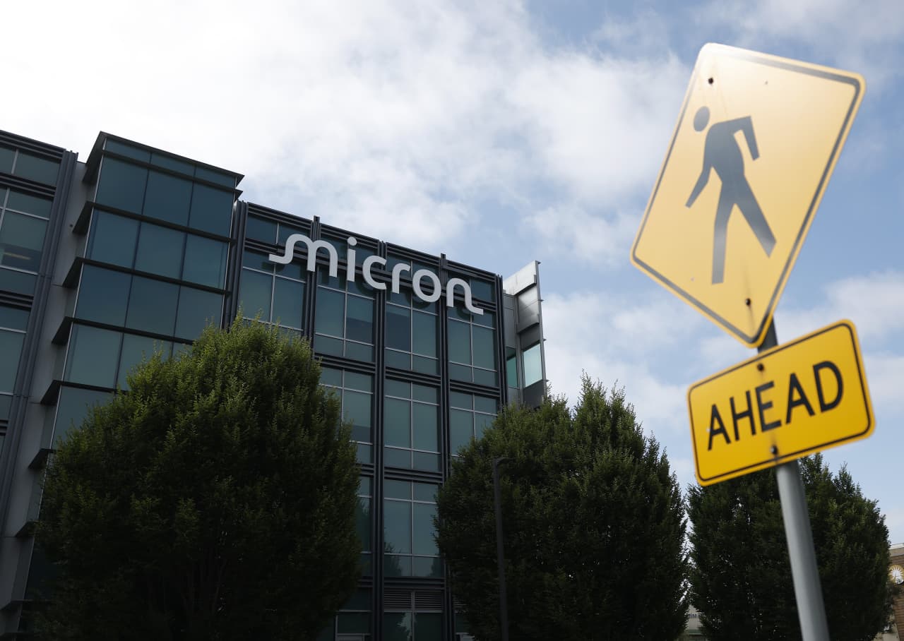 Why Micron and other chip stocks are bouncing back so strongly