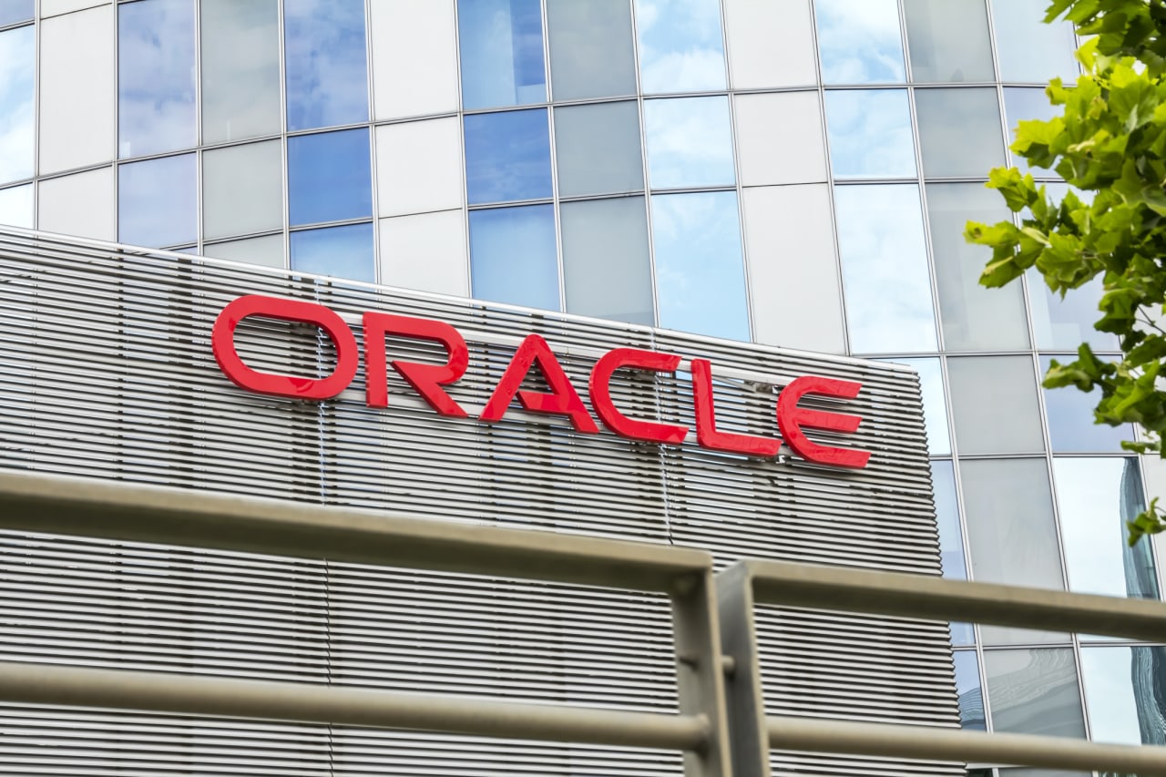 Oracle’s stock gets a boost as the OpenAI ecosystem comes back into favor