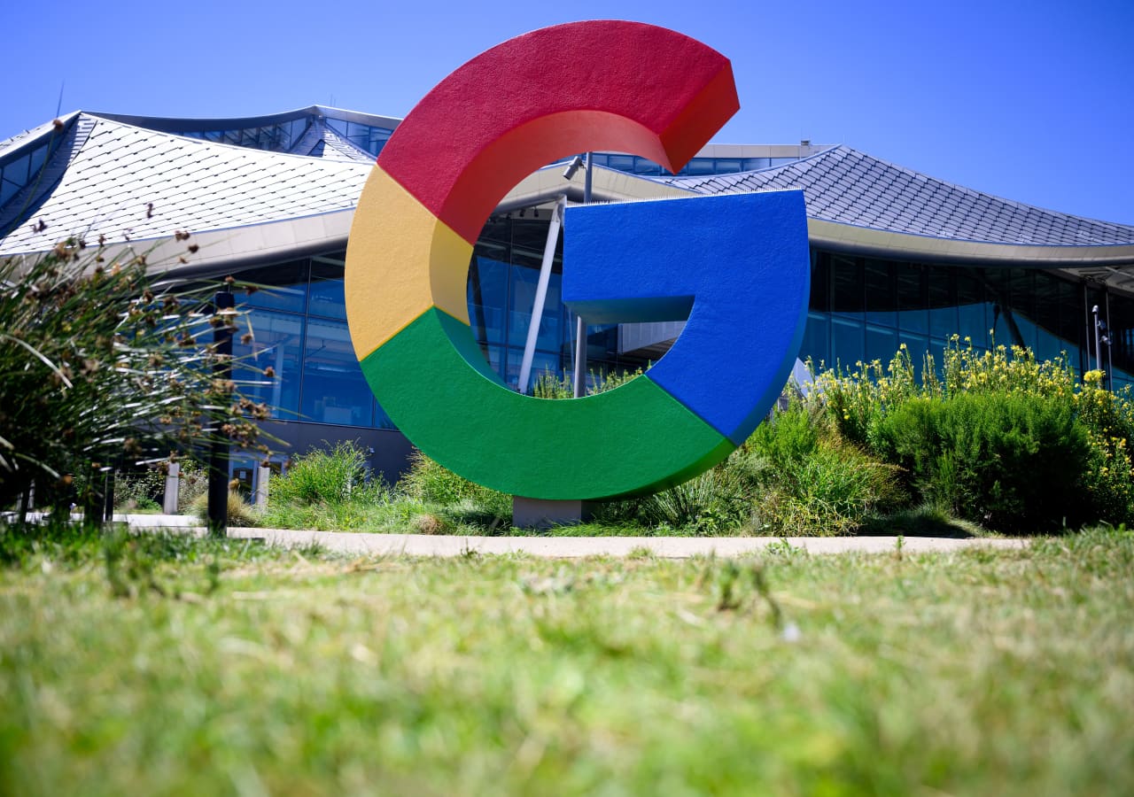 Building U.S. data centers is getting so expensive that AI companies are moving overseas