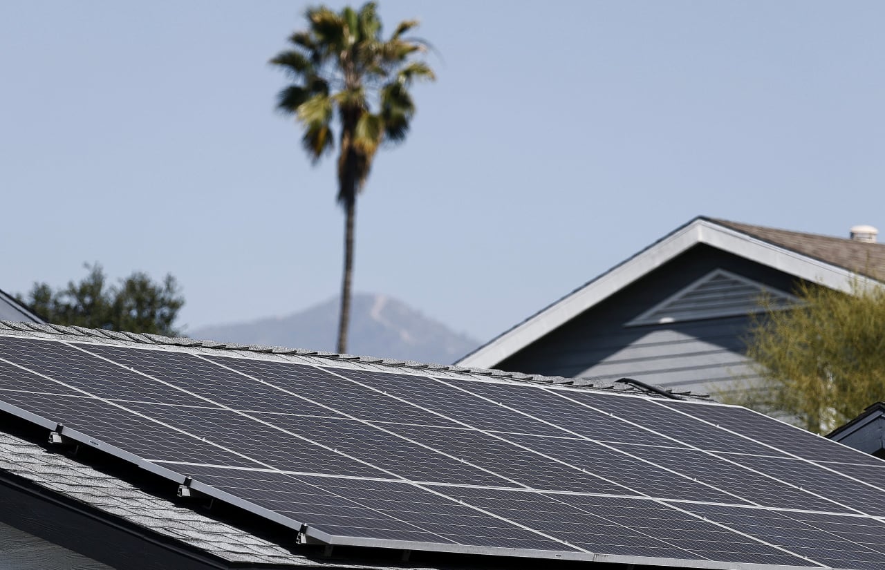 Renewable-energy mandates are actually bad for consumers. They’re not great for solar stocks, either.