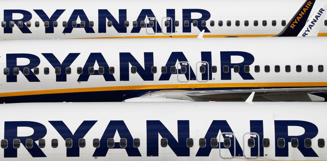 Europe’s largest airline warns of jet-fuel prices at $140 this winter as it cuts capacity